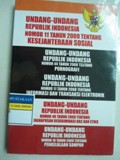 UNDANG-UNDANG REPUBLIK INDONESIA NOMOR 11 TAHUN 2009 TENTANG KESEJAHTERAAN SOSIALrnUNDANG-UNDANG REPUBLIK INDONESIA NOMOR 44 TAHUN 2008 TENTANG PORNOGRAFIrnUNDANG-UNDANG REPUBLIK INDONESIA NOMOR 11 TAHUN 2008 TENTANG INFORMASI DAN TRANSAKSI ELEKTRONIKrnUNDANG-UNDANG REPUBLIK INDONESIA NOMOR 40 TAHUN 2008 TENTANG PENGHAPUSAN DISKRIMINASI RAS DAN ETNISrnUNDANG-UNDANG REPUBLIK INDONESIA NOMOR 18 TAHUN 2008 TENTANG PENGELOLAAN SAMPAH